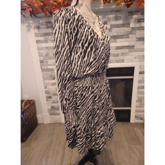 Michael kors Ruffled Puff Sleeve Dress Sm Zebra Cottage Core Boho Feminine - Picture 4 of 11